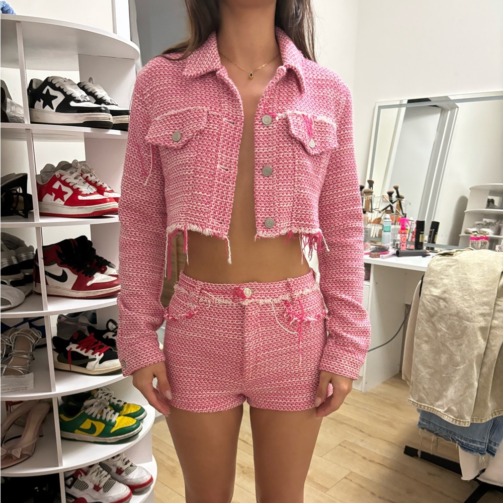 Zara tweeted short set